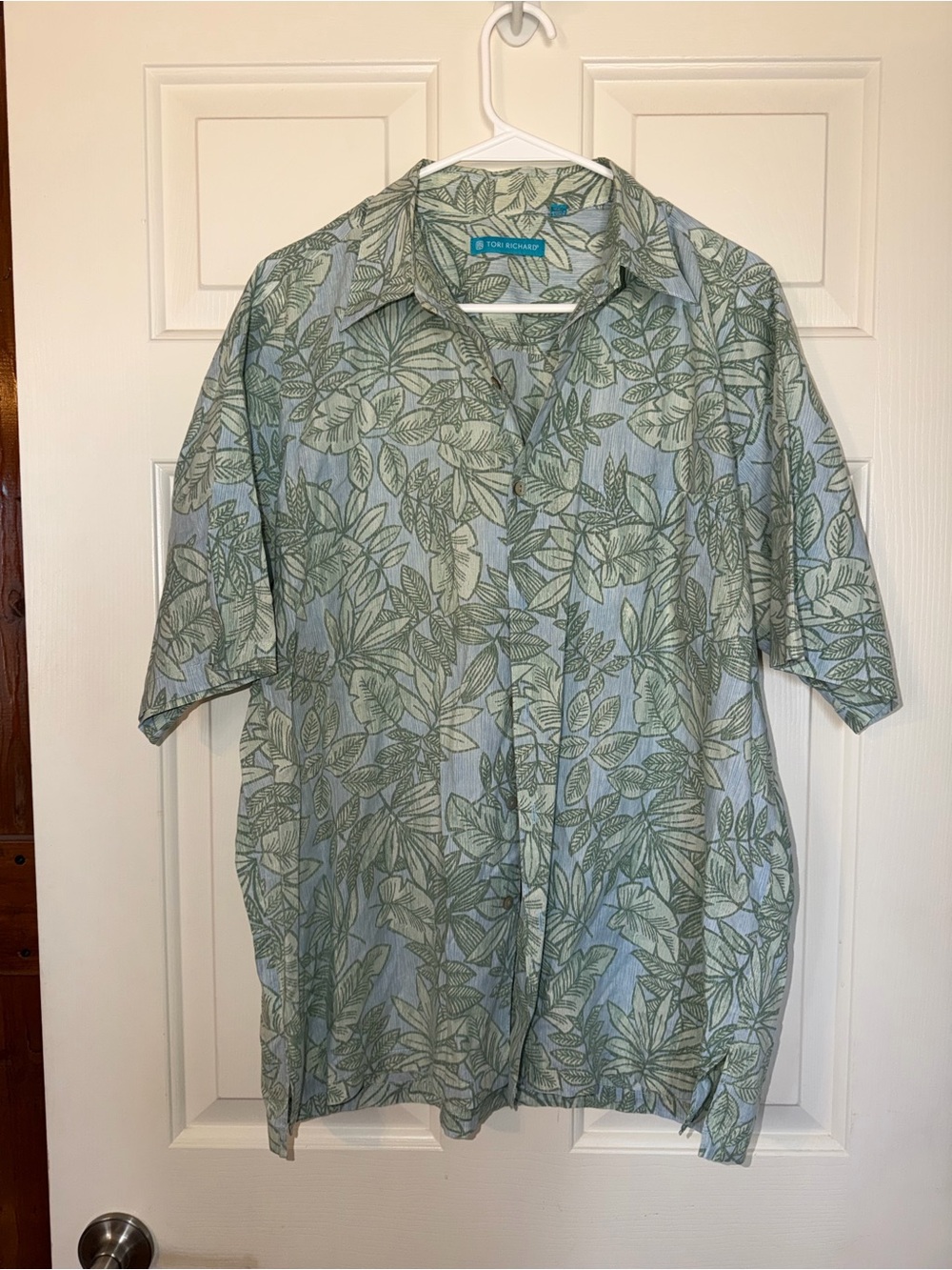 Tori Richard Light Blue & Green Leaf Print Cotton Button-Up Shirt - size L